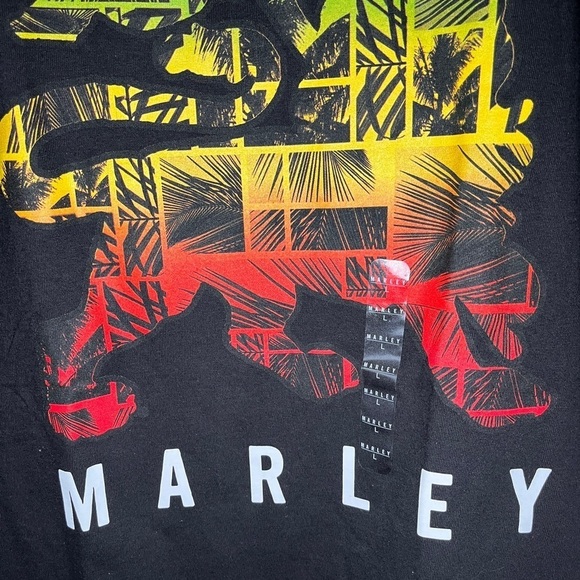 Men's Bob Marley Classic Rasta Lion Sleeveless Scoop Neck Wide  Strap  L… - Picture 2 of 4